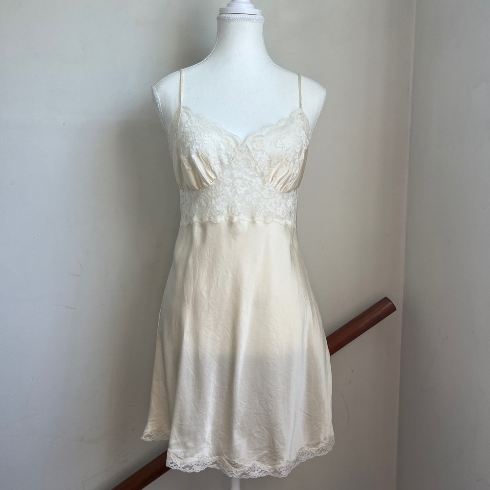 Vintage Victoria's Secret 100% Silk Slip Dress Small Ivory Cream Lace Nightgown